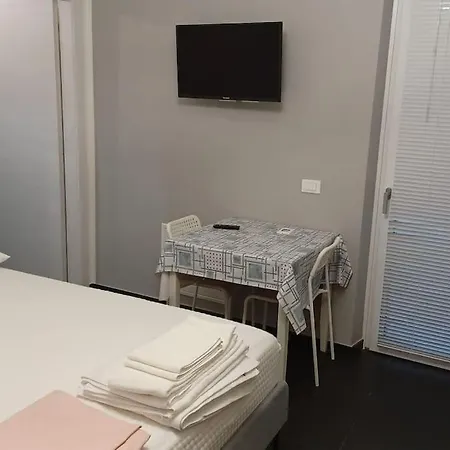 Flat 1 Balcone * Verona